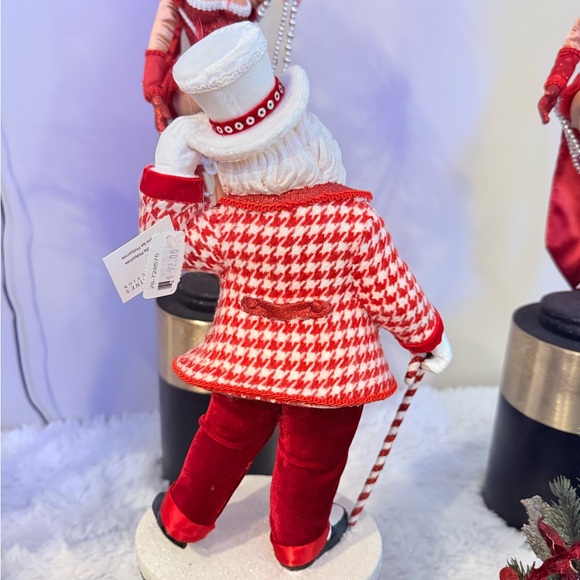 Katherine’s Collection Cabrera Dancing Santa - Picture 2 of 7